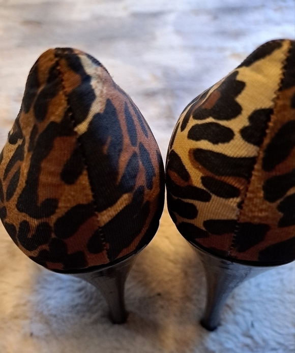 Moda Spana Leopard Print Stilettos  Size 6 - Picture 3 of 9